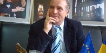 Prefectul Aurelian Popa a semnat ordinul de încetare a mandatului lui Constantin Maricescu!