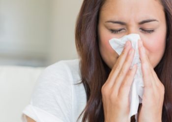 CORONAVIRUSUL se transmite prin tuse sau strănut?