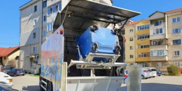 Supercom a început o acţiune de dezinfectarea a pubelelor!