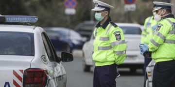 Polițiștii dâmbovițeni desfășoară o acțiune de verificare a respectării cerințelor ordonanțelor militare!