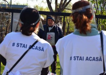 Primăria Târgoviște a început distribuirea de măști și mănuși!