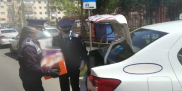 Polițiștii au ajutat două centre sociale din Târgoviște!