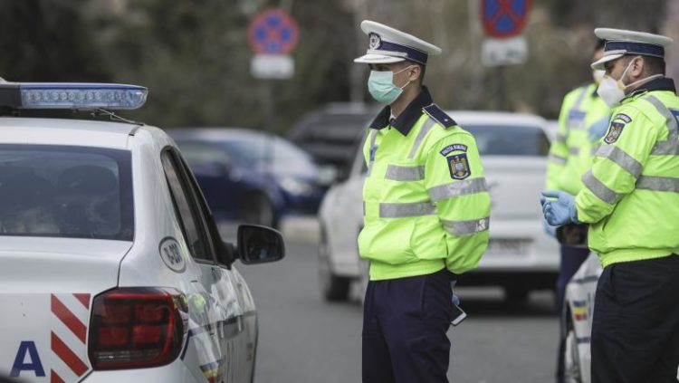 Tot mai puține amenzi pentru nerespectarea restricțiilor de circulație în Târgoviște și județ!