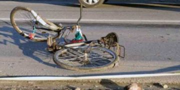 Un tânăr s-a ales cu dosar penal dupa ce a căzut cu bicicleta pe drum!