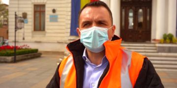 Mâine începe distribuirea de măști și de mănuși la Târgoviște!