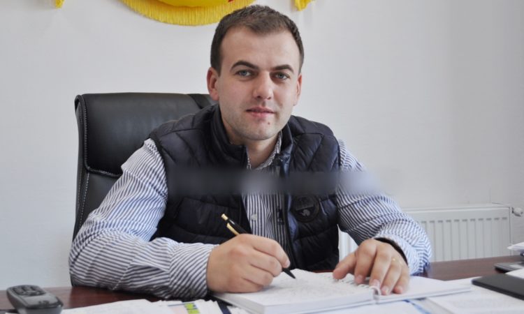 PRIMARUL COMUNEI RĂZVAD A DEMARAT O CAMPANIE DE STRÂNGERE DE FONDURI ȘI COLECTĂ DE ALIMENTE