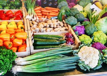 Producătorii de legume vând online!