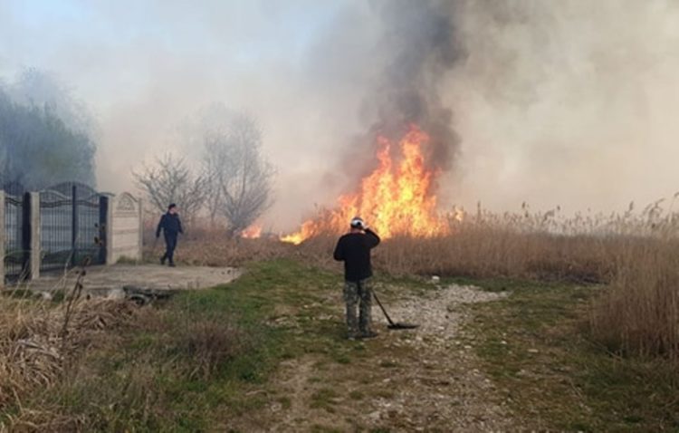 Incendiu izbucnit în apropierea Municipiului Târgoviște!