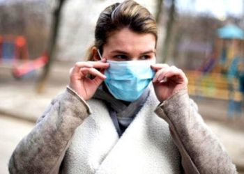 Masca de protecție devine obligatorie după 15 mai  în spațiile publice închise și în mijloacele de transport în comun!