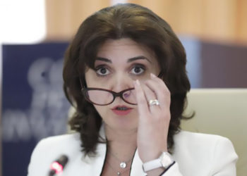Cursurile online devin obligatorii de săptămâna viitoare!