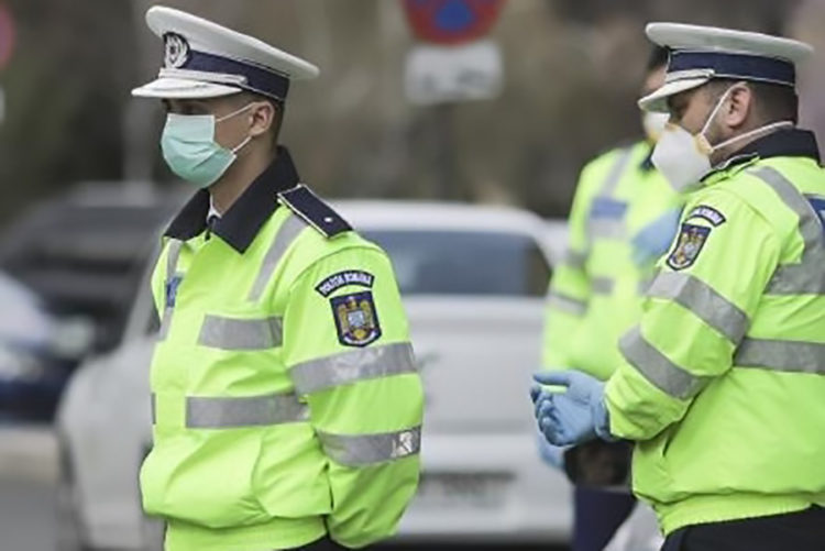 O lumânare la cimitir vă poate costa 10.000 de lei!