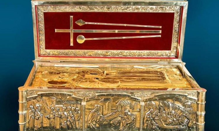 Moaștele Sfântului Nifon vor fi scoase în procesiune pe străzile din Târgoviște!