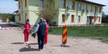 A început distribuirea kiturilor de igienă la Moreni!