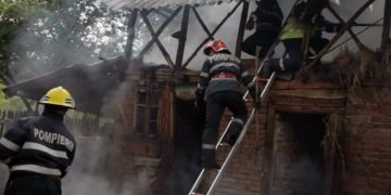 Incendiu la o anexă gospodărească din comuna Dragomirești!