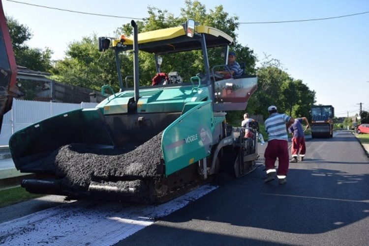 Vor fi asfaltați 44 de kilometri de drumuri județene dâmbovițene!
