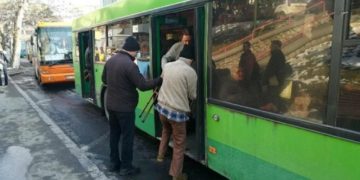 Transportatorii de persoane au fost amendați pentru că nu au respectat măsurile de protecție COVID-19!