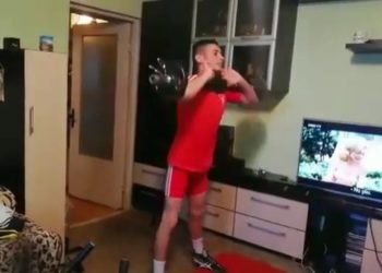 Luptătorii Clubului Sportiv Târgoviște se antrenează după un program bine stabilit!