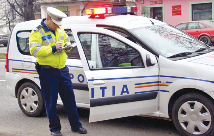 Poliţiştii continuă acţiunile pentru verificarea transportului de persoane şi de marfă!
