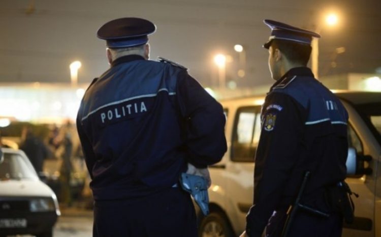 Două persoane sunt reținute pentru lovire și tulburarea liniștii publice!