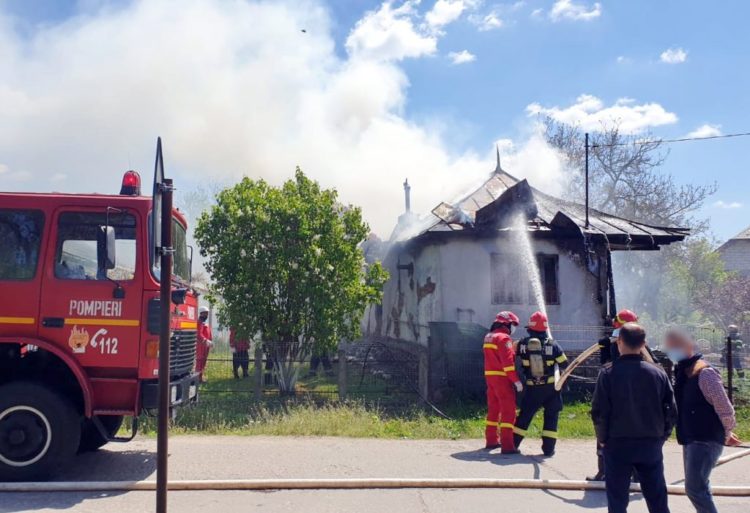 Pompierii dâmbovițeni au intervenit la 46 de evenimente!