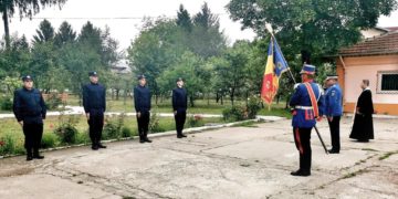 Patru elevi aflați în stagiul de practică la Jandarmeria Dâmbovița au depus jurământul militar!