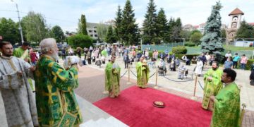 Sărbătoarea de Rusalii la Catedrala Mitropolitană din Târgoviște!