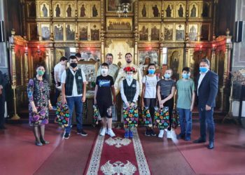 Daruri pentru elevii premianți de la Școala “Mihai Viteazul”!