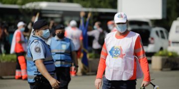 Protest al ambulanțierilor dâmbovițeni din cauza Covid-19!