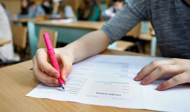 Elev eliminat din examenul pentru Evaluarea Națională!