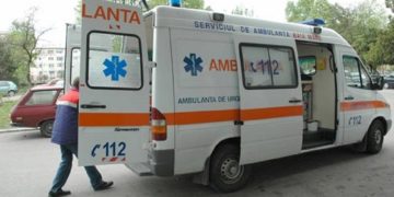 O fată de 7 ani și bunica ei au fost lovite de o mașină în orașul Moreni!