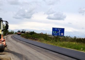 Noi asfaltări au început în Dâmbovița!
