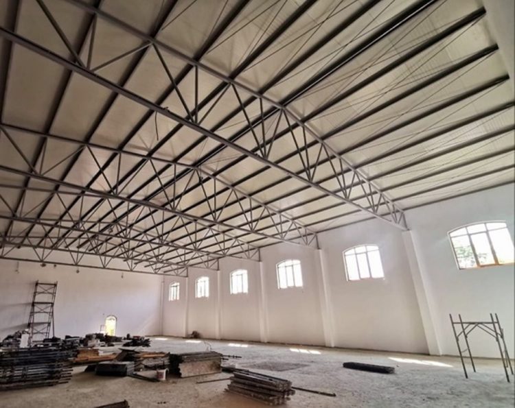 Baza sportivă a Colegiului ”Carabella” din Târgoviște va fi gata în câteva luni!