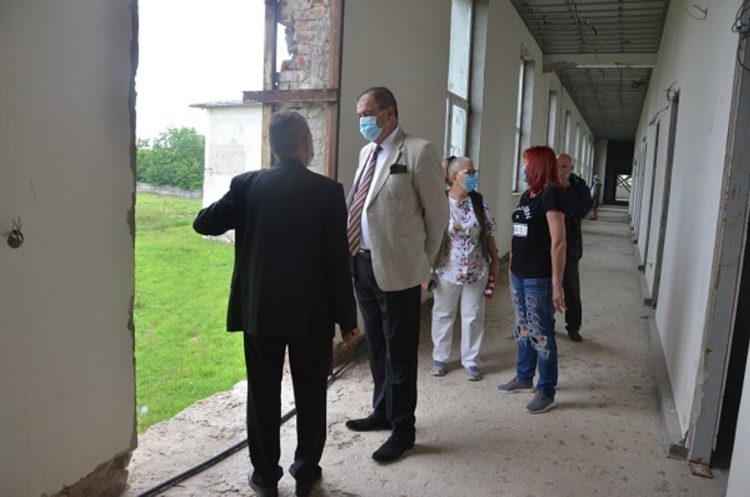 Prefectul județului Dâmbovița dorește realizarea unui centru  unic în România!