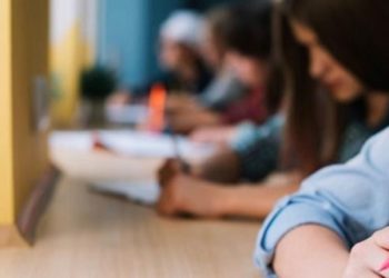 20 de elevi din județul Dâmbovița au luat nota maximă la Evaluarea Națională!