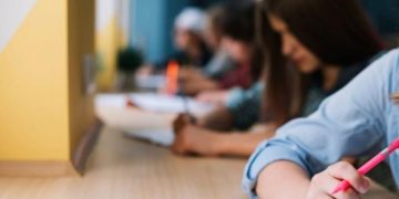 20 de elevi din județul Dâmbovița au luat nota maximă la Evaluarea Națională!