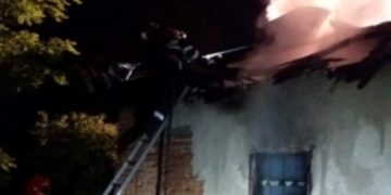 Incendiu violent în comuna Bucșani!