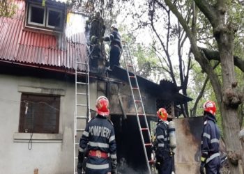 Incendiu în comuna Cornățelu!