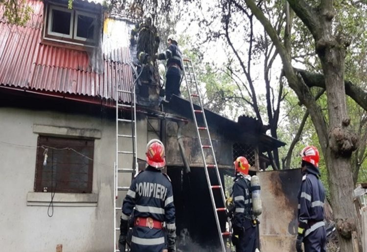Incendiu în comuna Cornățelu!