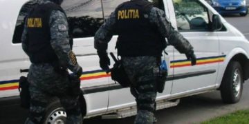 DIICOT Dâmbovița a efectuat percheziții la persoane bănuite de trafic de droguri de mare risc!