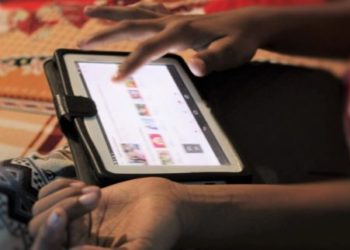 140 de tablete pentru elevii din Dâmbovița!