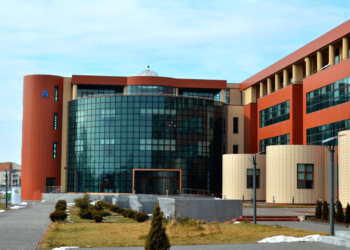 300 de mobilități Erasmus disponibile pentru studenții de la Universitatea „Valahia” din Târgoviște!