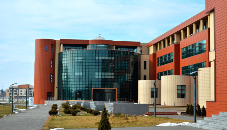 300 de mobilități Erasmus disponibile pentru studenții de la Universitatea „Valahia” din Târgoviște!