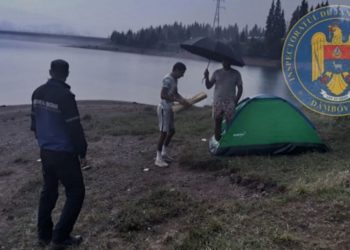 Jandarmii au împărțit amenzi turiștilor care au venit la munte cu grătarul în mașină!