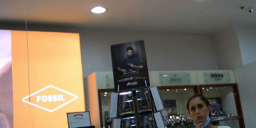 POLIȚIA MUNICIPIULUI TÂRGOVIȘTE DOARME ȘI CORONAVIRUSUL SE RĂSPÂNDEȘTE! SE ÎNTÂMPLĂ LA MAGAZINUL B&B COLLECTION DIN INCINTA COMPLEXULUI MUNTENIA – VIDEO