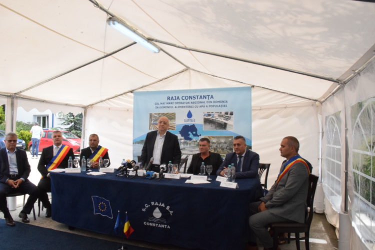 A FOST SEMNAT CONTRACTUL „REȚELE APĂ ȘI CANALIZARE CREVEDIA”