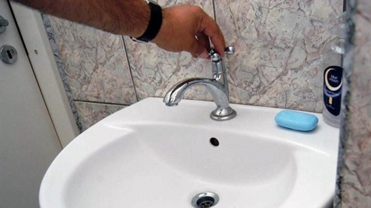 Apel la consumul apei doar în scop potabil și menajer în Dâmbovița!