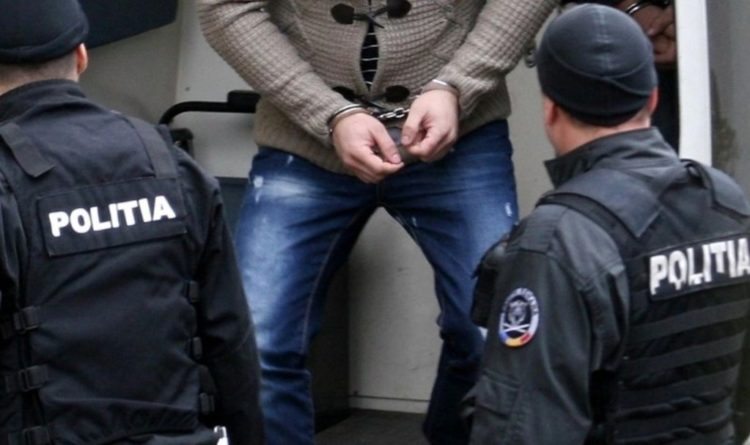 Un bărbat din Găești a fost arestat pentru  tâlhărie și lipsire de libertate!