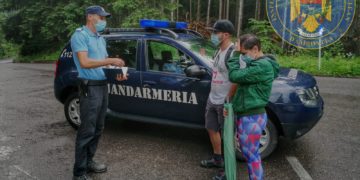 Jandarmii au intervenit pe un traseu din munții Bucegi pentru a sprijini 2 turiști aflați în dificultate!