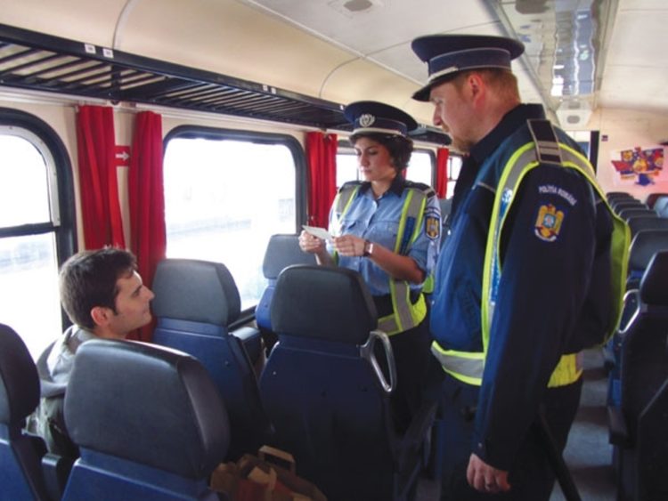 Polițiștii și Crucea Roșie Dâmbovița au desfășurat o activitate de informare și prevenție!