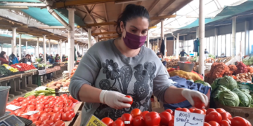 Purtarea măștii de protecție devine obligatorie în spațiile deschise din zona piețelor din tot județul!